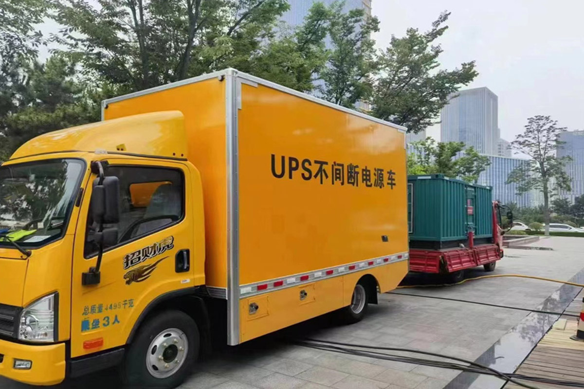 群英乡发电机租赁施工现场
