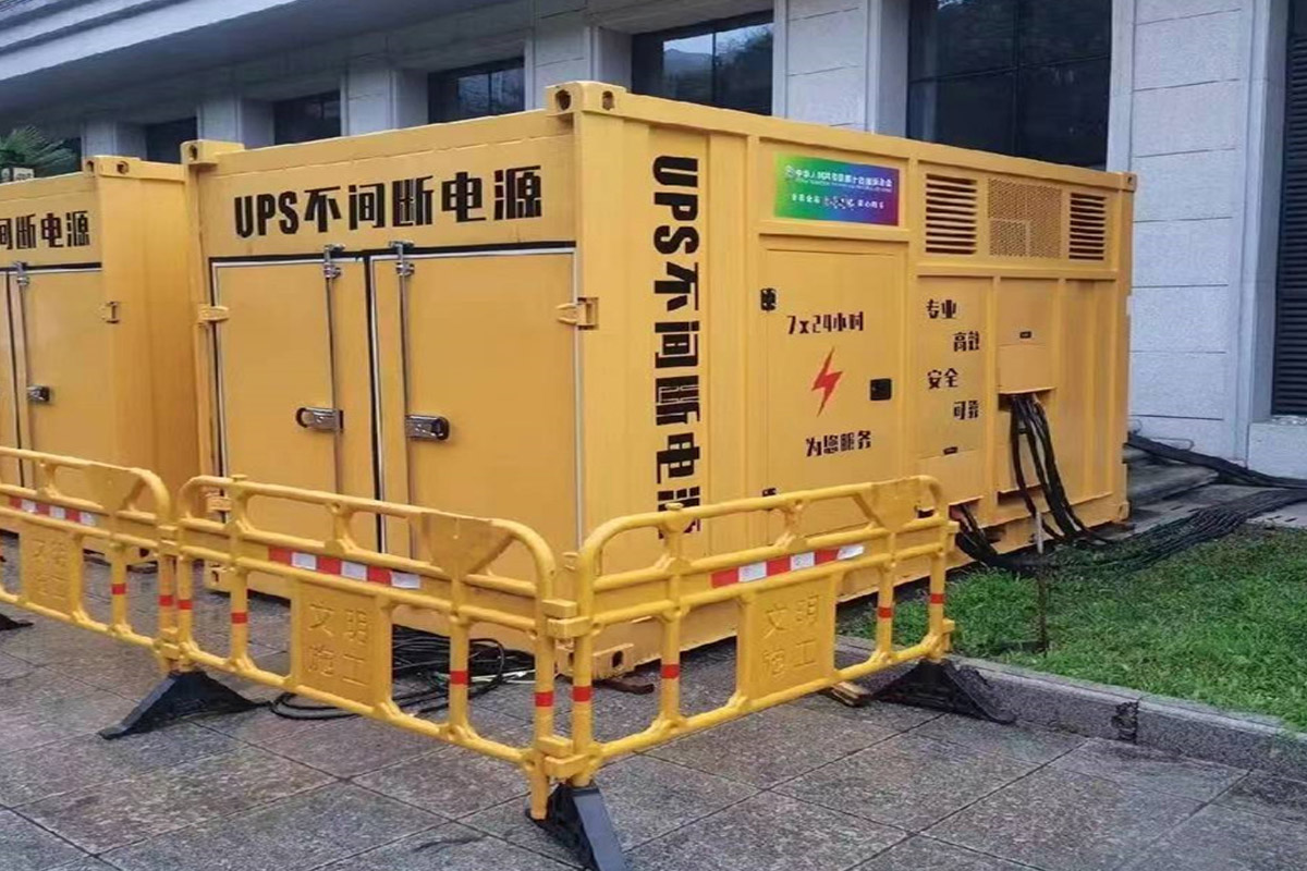 群英乡发电机租赁施工现场